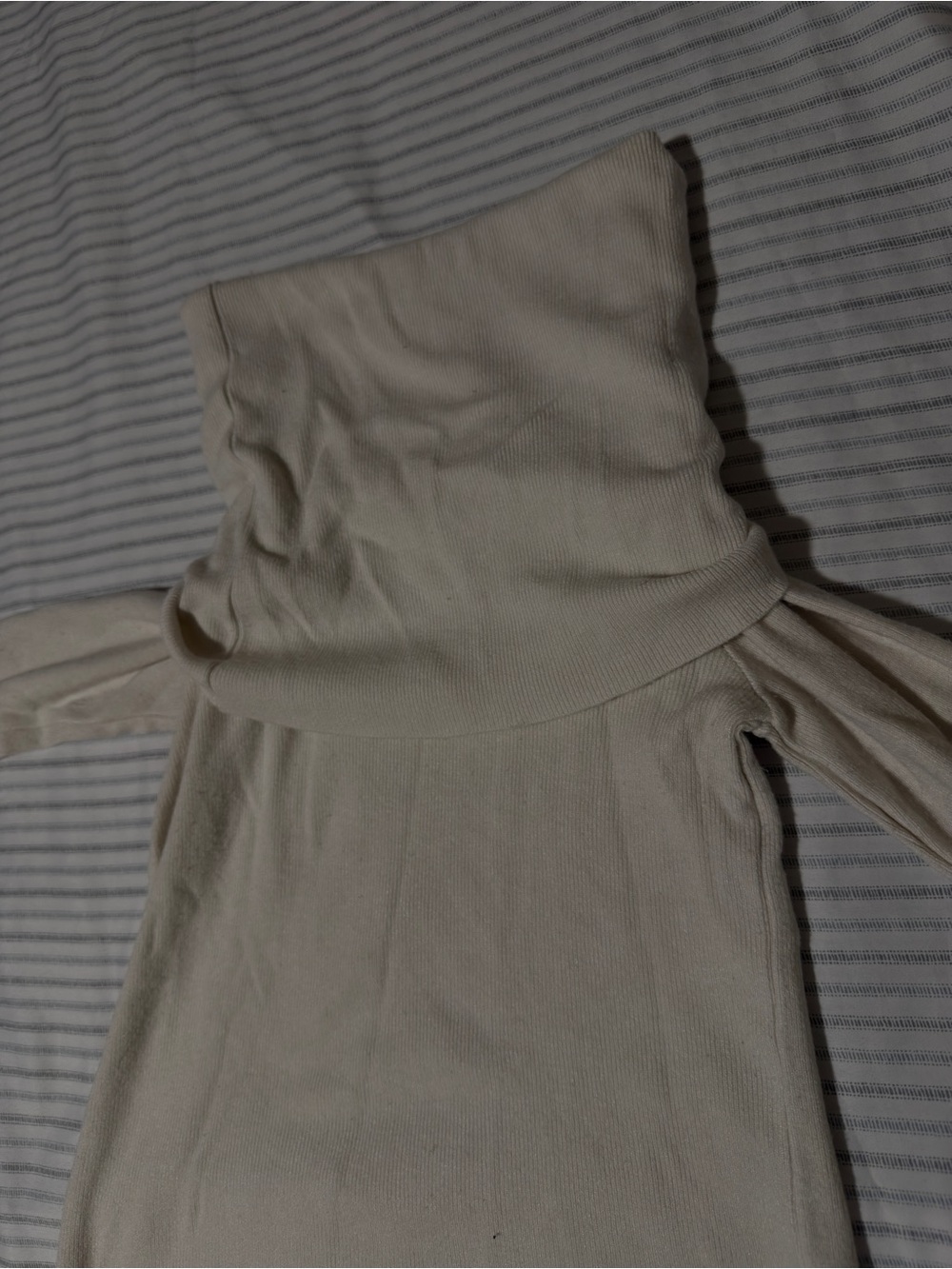 H&M Cream Off-Shoulder Knit Top